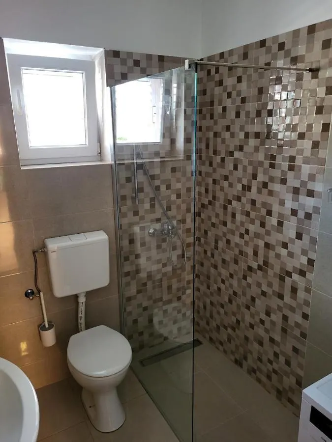 Apartment Leonardo Vrsi