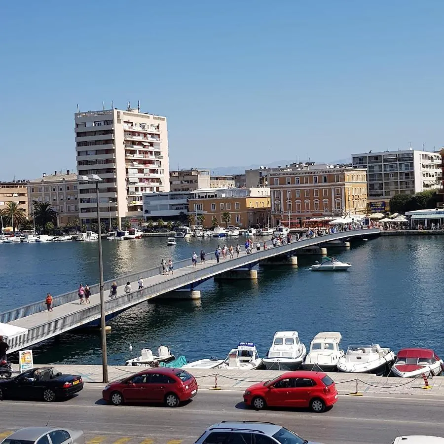 Apartment Leonardo Vrsi Chorvatsko