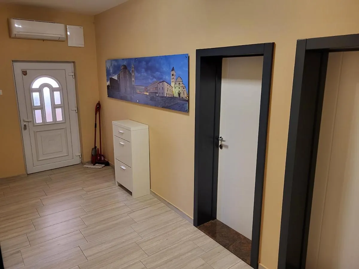 Apartment Leonardo Vrsi Chorvatsko