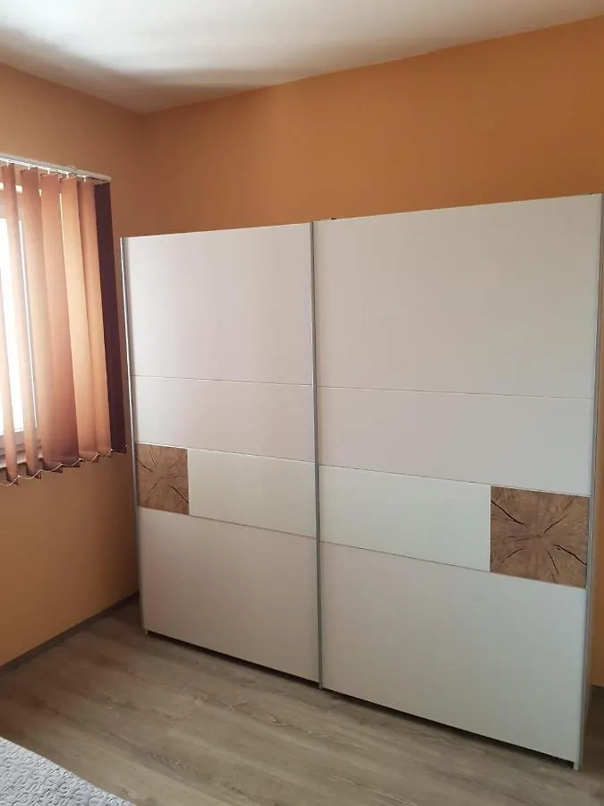 Apartment Leonardo Vrsi Croatia