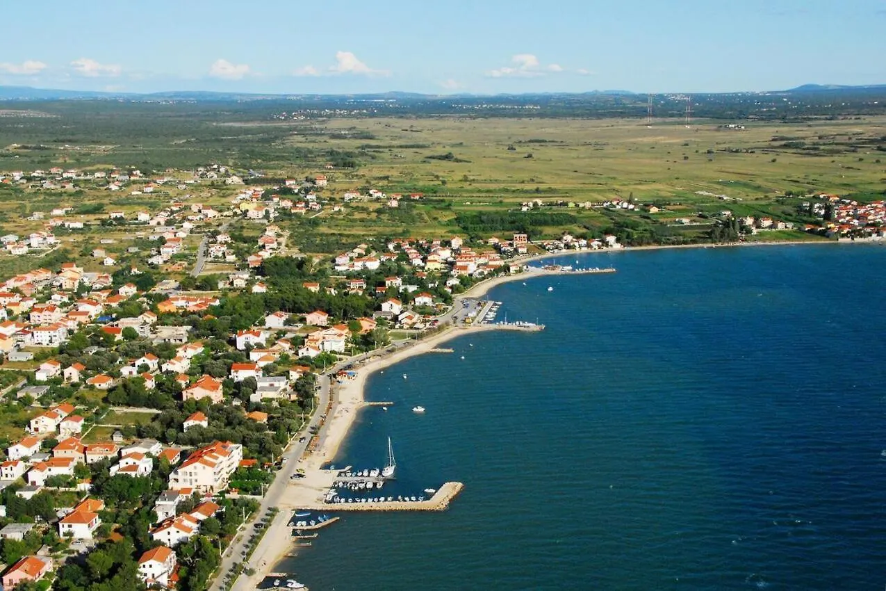 Apartment Leonardo Vrsi Croatia