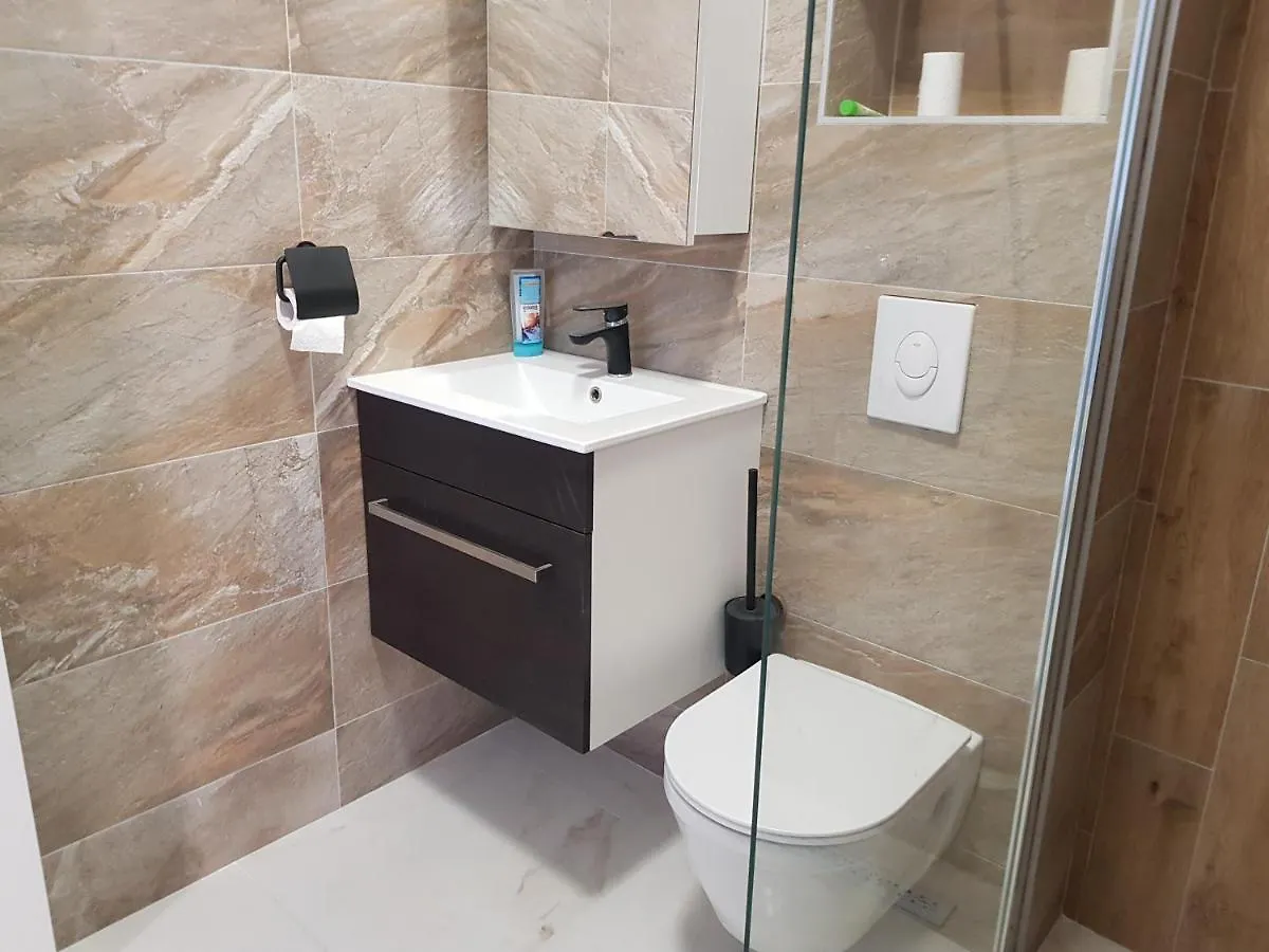 Apartment Leonardo Vrsi