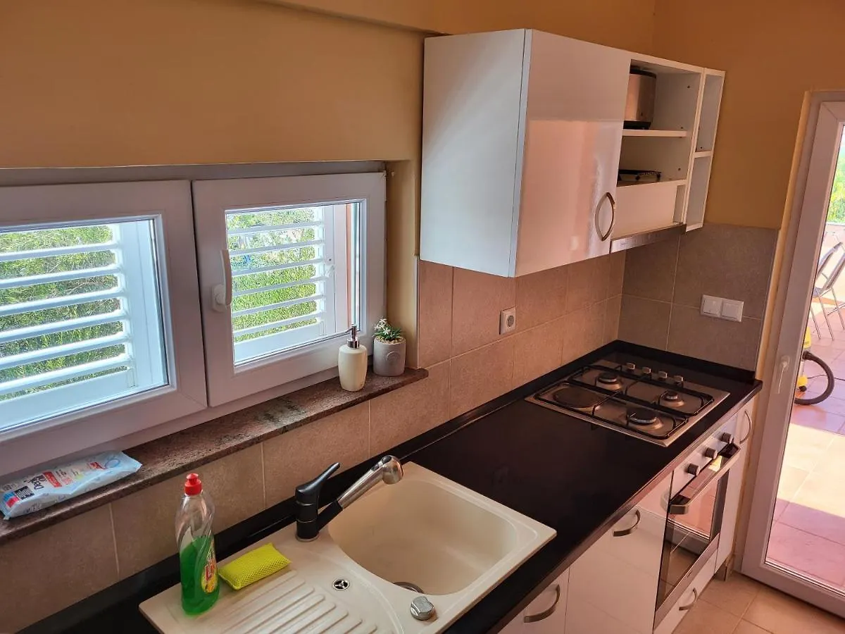 Apartment Leonardo Vrsi